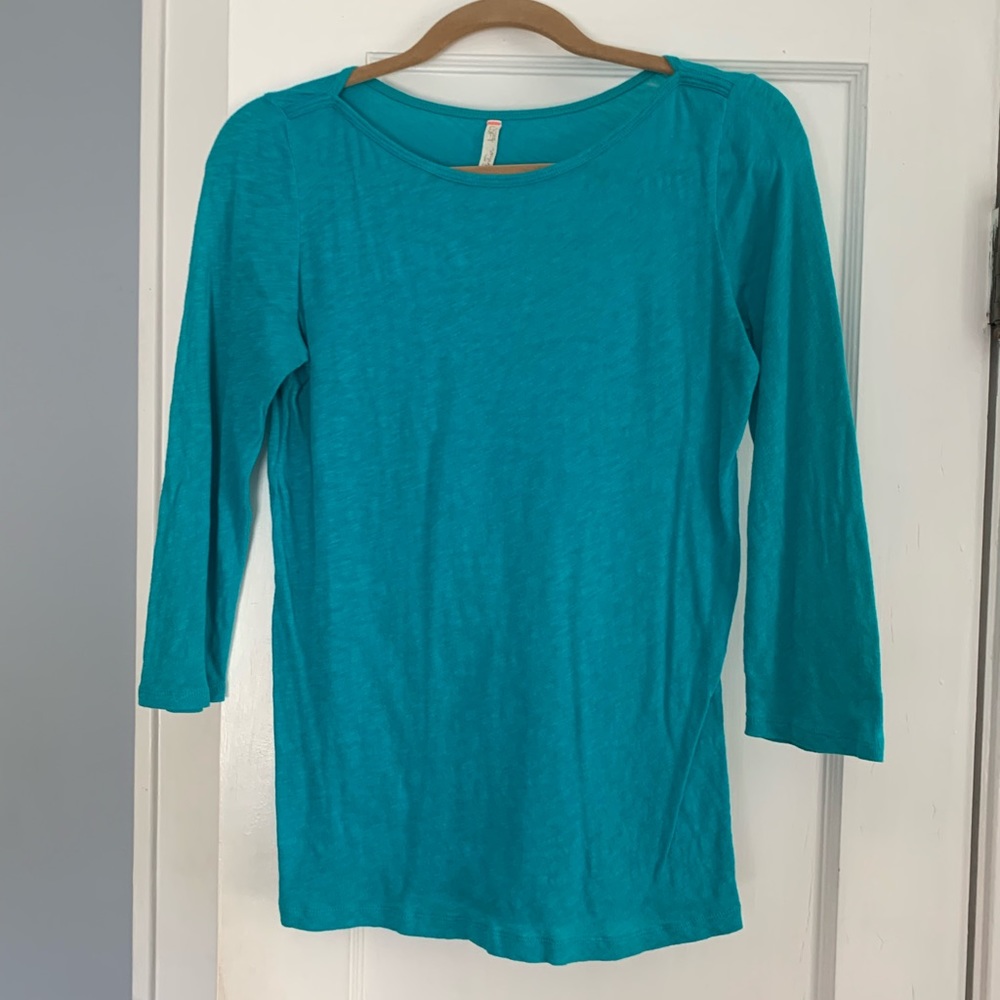 Loft Quarter Sleeve T-shirt size Medium